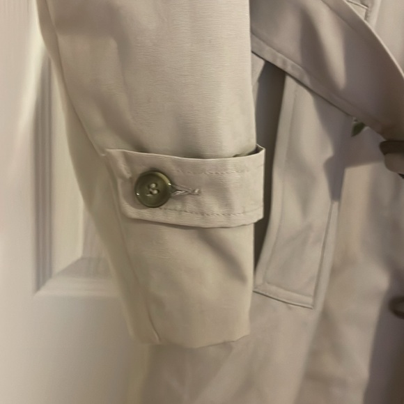 London Fog men’s trench coat! Fully lined (removable) excellent condition Sz 42L - Picture 5 of 14